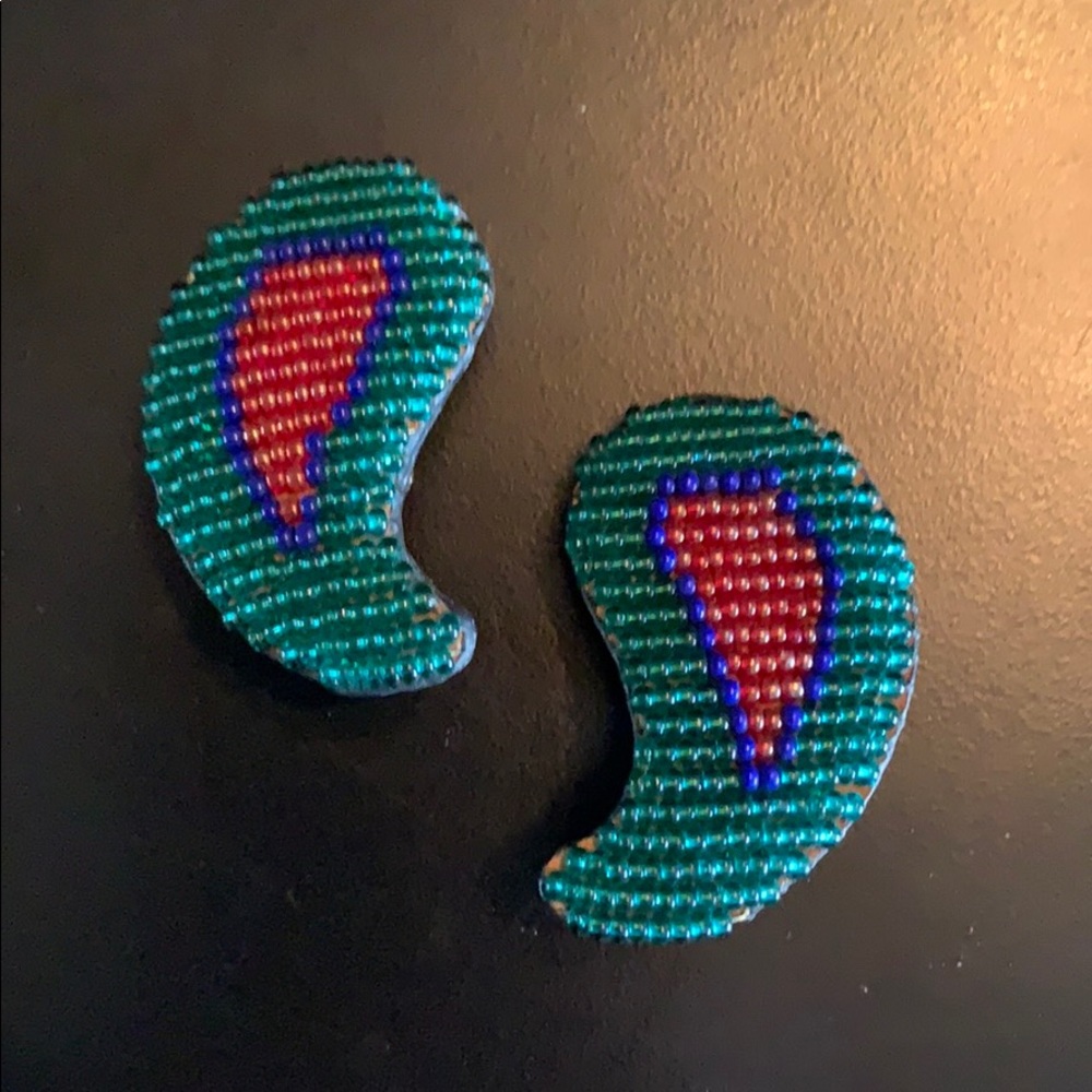 Vintage 1980s paisley beaded clip on earrings